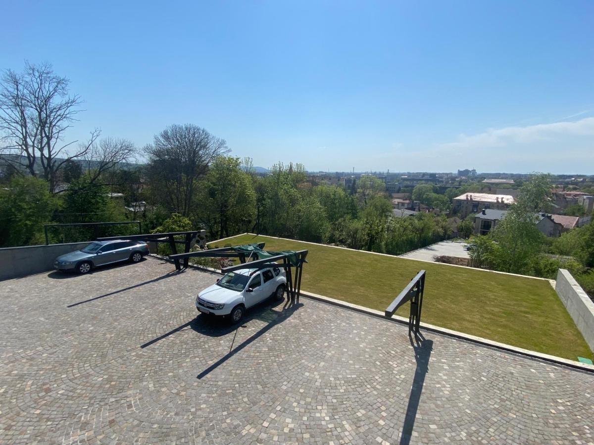 Панорамні Апартаменти Uzjhorod Exteriör bild