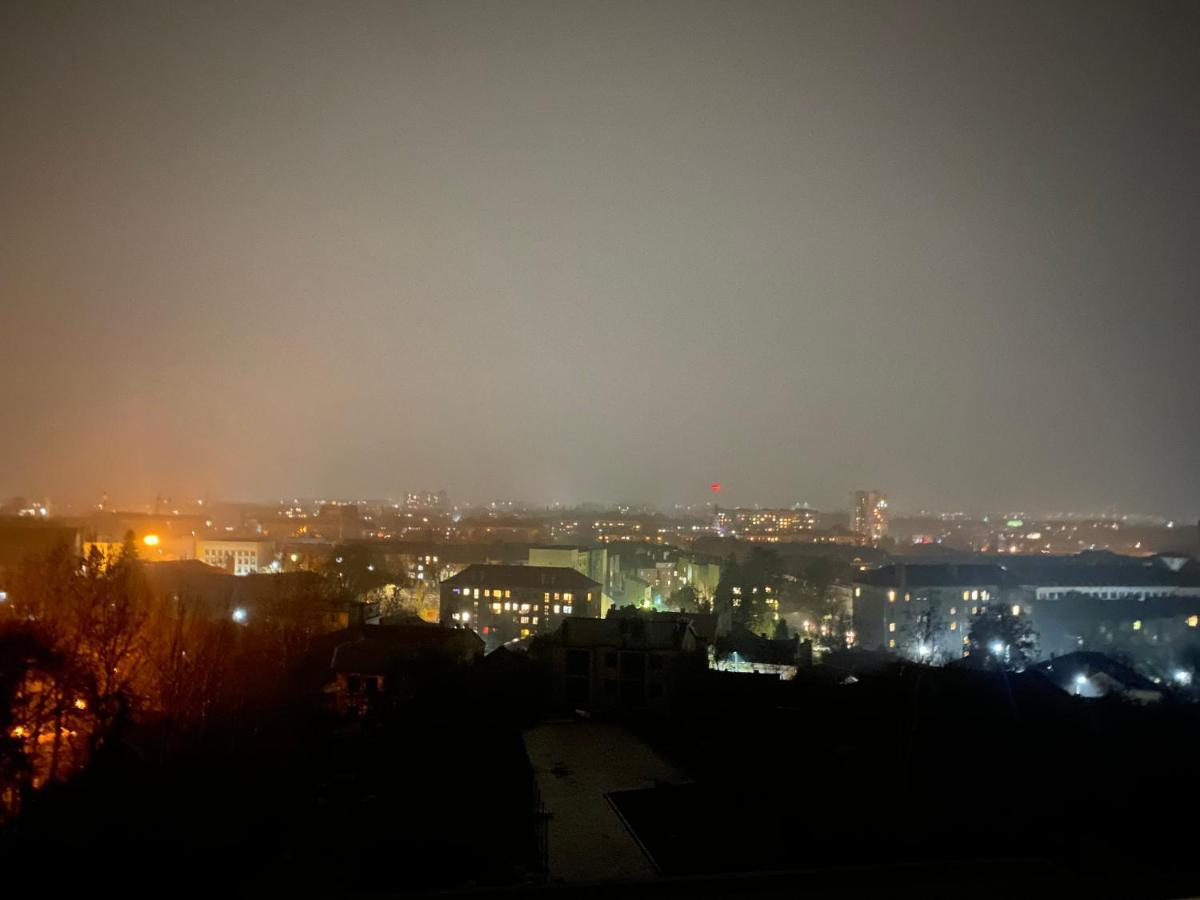 Панорамні Апартаменти Uzjhorod Exteriör bild